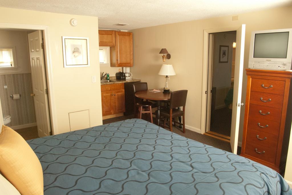 Sands By The Sea Motel York Exterior photo